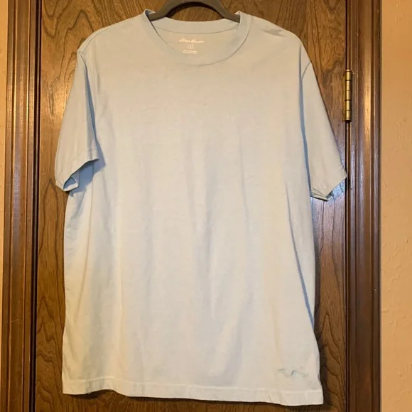 Eddie Bauer light blue T-shirt, large - Picture 2 of 4